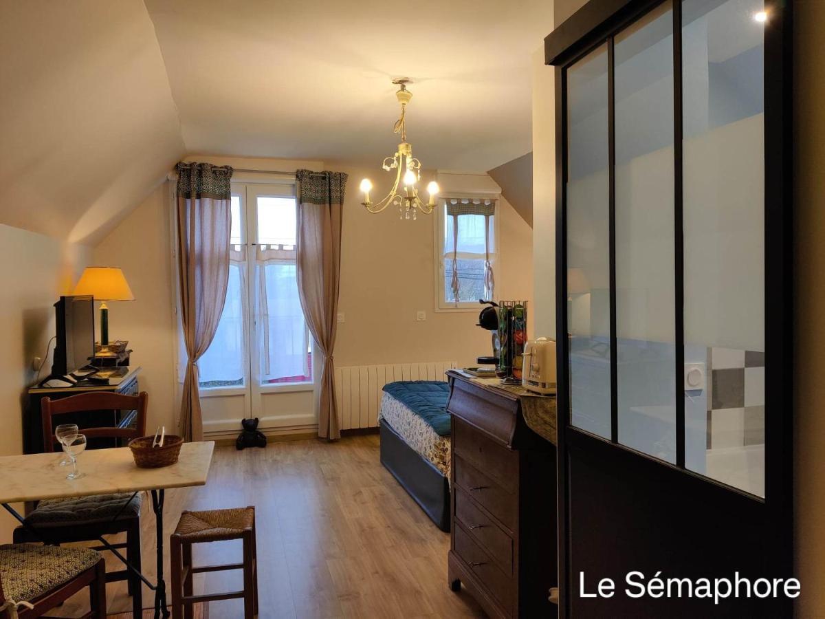 Bed and Breakfast Du Cote De Chez Swann 1 Trouville-sur-Mer Exteriér fotografie